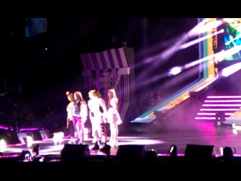 120623K pop music bank in HK   Fx nu abo