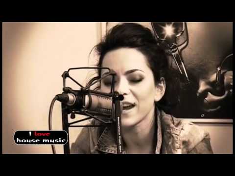 INNA - Singing LIVE with guitar @ FG Radio