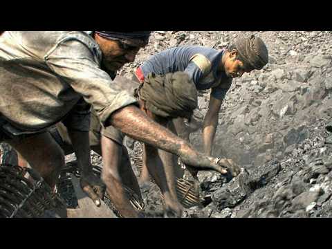 India: Benares, Life and Death on the Ganges | Deadliest Journeys