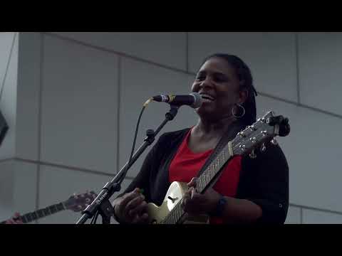 Ruthie Foster performs "Death Came A-Knocking (Traveling Shoes)" live at Americana Fest 2021