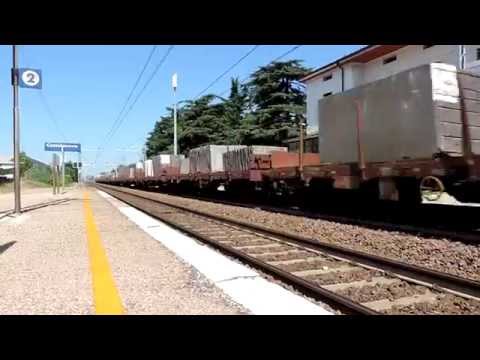 E652 con blocchi di marmo