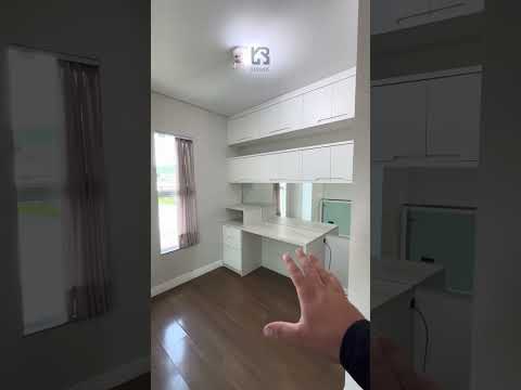 Linda casa à venda no Centro da Guabiruba 🏡