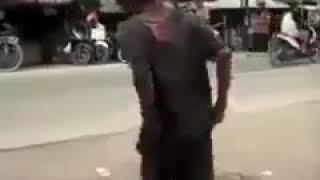 Download lagu Lucu Wong edan kui bebas #shortsvideo #shorts #subscribe #shortsfeed #short mp3