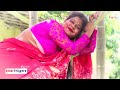 Village Lady Showing Her Bra From Her Deep Neck Blouse Cleavage Show