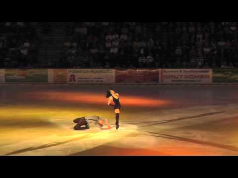 Musicals on Ice Oberstdorf 2013 Cabaret - Carolina Kostner & Matej Novak