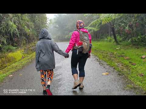 Gunung Alab with Bibiana Iyuk and Daughter