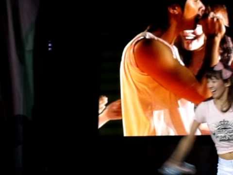 snsd sooyoung & hyoyeon ending @ sm town shanghai 2010