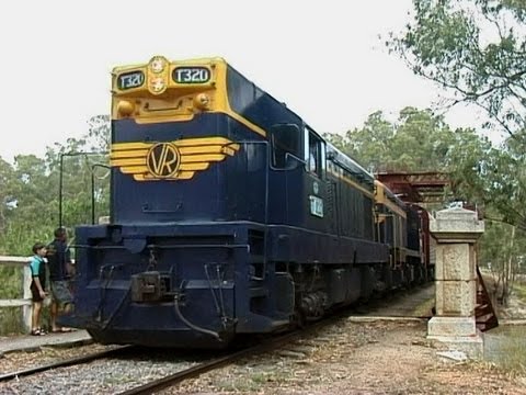 EMD G8's to the Murray - Two T's to Tocumwal tour: Australian Trains