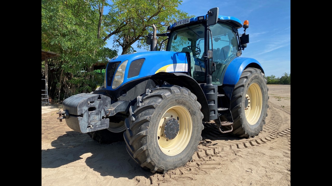 New Holland T7060