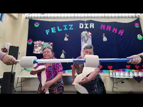 SONRISAS, REGALOS Y DINÁMICA: TZAMPETEY HONRA A SUS MADRECITAS | MUNICIPALIDAD DE SAN ANTONIO PALOPÓ
