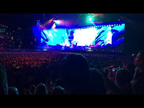 U2 - Beautiful Day (Live at The Amsterdam Arena)