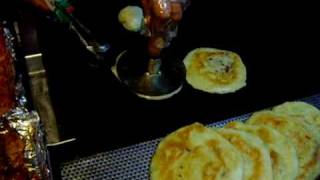 preview picture of video 'Korea Food  한국 호떡 Hoddeok  Korea pancake stuffed[filled] with brown sugar'