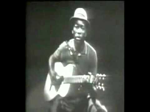 Videoclip de Tupelo (Live) — John Lee Hooker