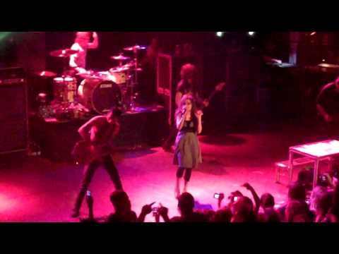 Flyleaf- Breathe Today (Live)
