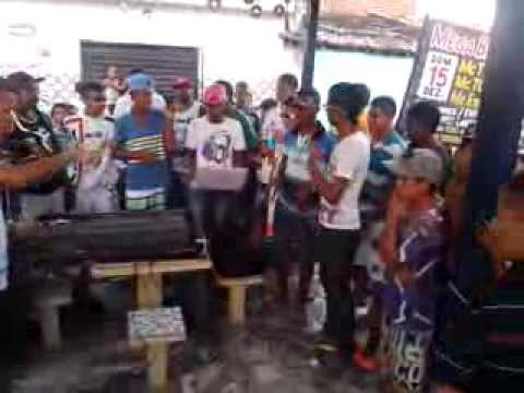 Mcs Os Embrasados  ao vivo ( Bingo de Nininho do santa cruz  Jogador )