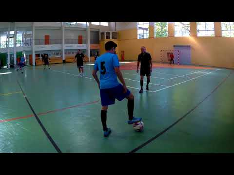 StrefaFutbolu.pl: Legendarni FF - Przyjaciele Fryzjera (1)