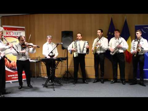 De Ziua Nationala a Romaniei, Ansamblul "Romanasul" din Deva