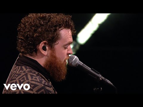 Jack Garratt - Circles in the Live Lounge