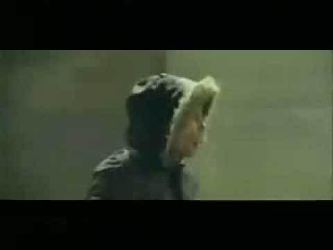 Unkle - Rabbit In Your Headlight (Feat. Thom Yorke)