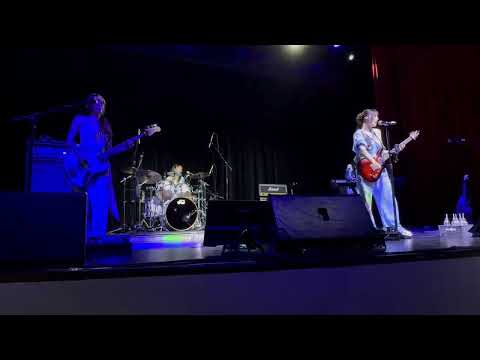 QWER My Name is Malguem fancam (4K 60FPS) 20251111 2025 QWER First World Tour Rockation Fort Worth