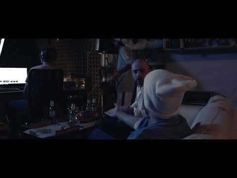 Video thumbnail for Lo Bemikre - לא במקרה