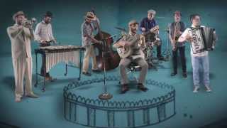 Cuatro Lunas Lyrics English Translation