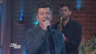 Rick Astley performs &#39;It Would Take A Strong Man&#39; &amp; &#39;Never Gonna Give You Up&#39; in Kelly Clarkson Show