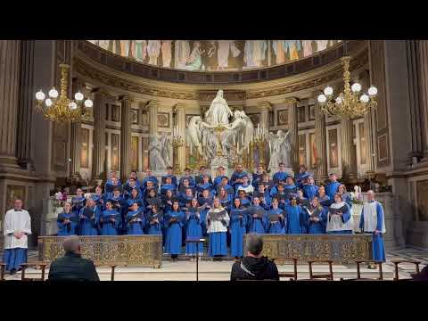 Notre Dame Liturgical Choir: Alma Mater in L'église Sainte-Marie-Madeleine, Paris