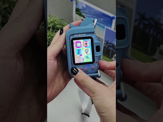 Vídeo relacionado con LEXIBOOK, Disney Stitch, Diario electrónico Stitch con bolígrafo y libreta incluidos, Interactivo, Protegido con contraseña, características Divertidas, Efectos de Sonido, Azul, SD50D