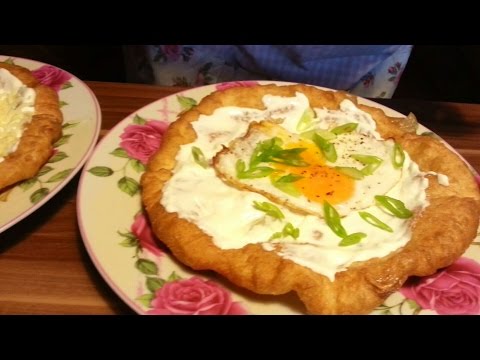 Langos/ Hungarian flatbread