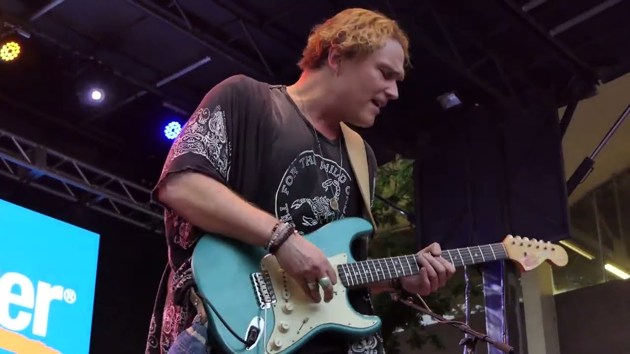 Philip Sayce - Morning Star/Spanish Castle Magic - 4/30/22 Dallas International Guitar Festival - YouTube