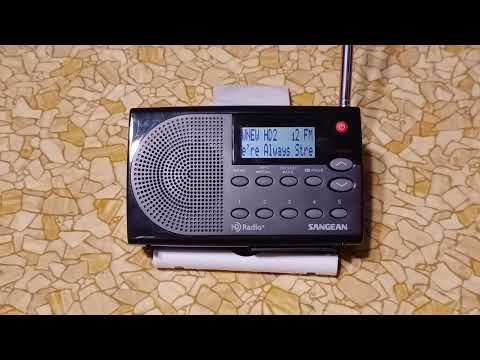 WNEW 102.7 HD2 New York, NY (12.25.2022)