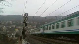 preview picture of video 'E652 106 con cisterne, invio E464 563 e MD ristrutturate, oltre a due regionali...'