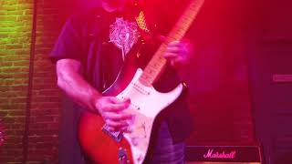 Lovesong, The Lovecats