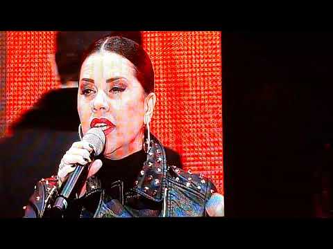 Andra-Luminiţa Anghel si  Monica Anghel-O ce veste minunata Targul de Craciun Bucuresti 25-12-2017