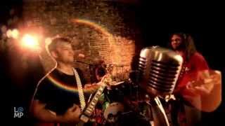 Lee Bains III & The Glory Fires - "Dirt Track" (Live @ Malone Pictures)