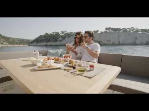 PRESTIGE 460 S, Coupé design (Images drone DERONNEPROD)