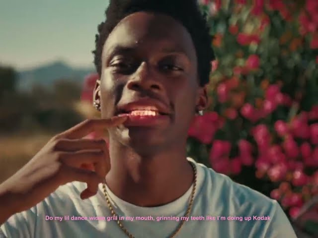 Video zu 'Pink Lemonade' ansehen