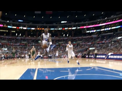 Flashy dunks but they get increasingly more showtime