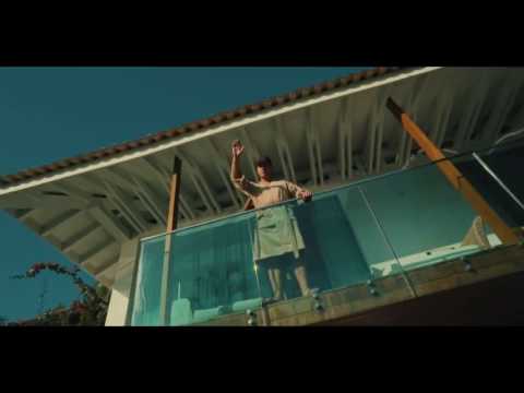 Leon machère Mädchen aus dem block