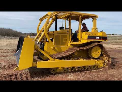 Caterpillar D6H Bulldozer