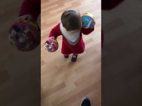 Valeria con los balones abril 2020