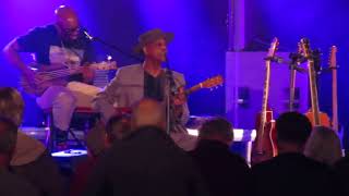 Eric Bibb - Goin&#39; Down the Road Feelin&#39; Bad