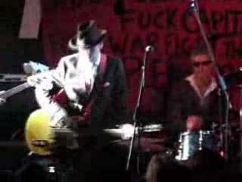 Carbon Silicon THE MAGIC SUITCASE