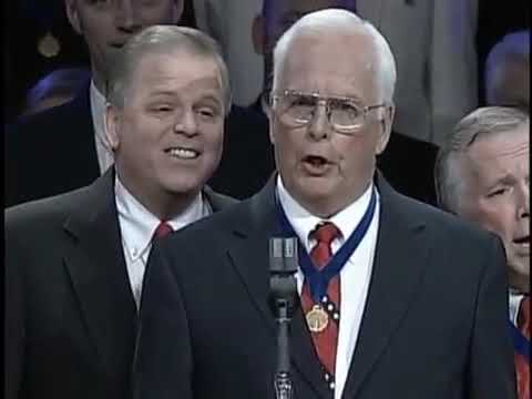 2004 AIC Show - AIC Chorus [Full Section]