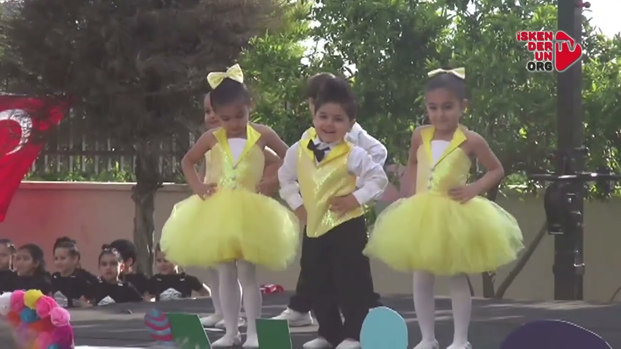 Sümer Koleji'nde 23 Nisan Coşkusu