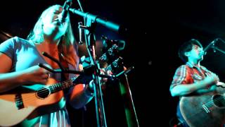 Julia Nunes-Beat Kitchen(Pt.4)::The Damsels Run