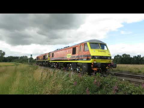 FRESHLY PAINTED Freightliner 90014 & 66415 Depart Stenson on 0K91, 28/07/20.