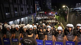 Turquía detiene a 125 sospechosos del ISIS tras un ataque que costó la vida a 3 policías