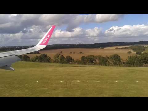 Landing wizzair in London (LTN) from Poprad(TAT)